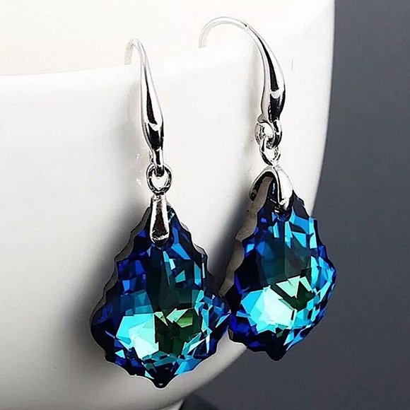 Blue Austrian Crystal Necklace Earrings Set Silver Dangle Baroque Leaf Earrings - Picture 3 of 3